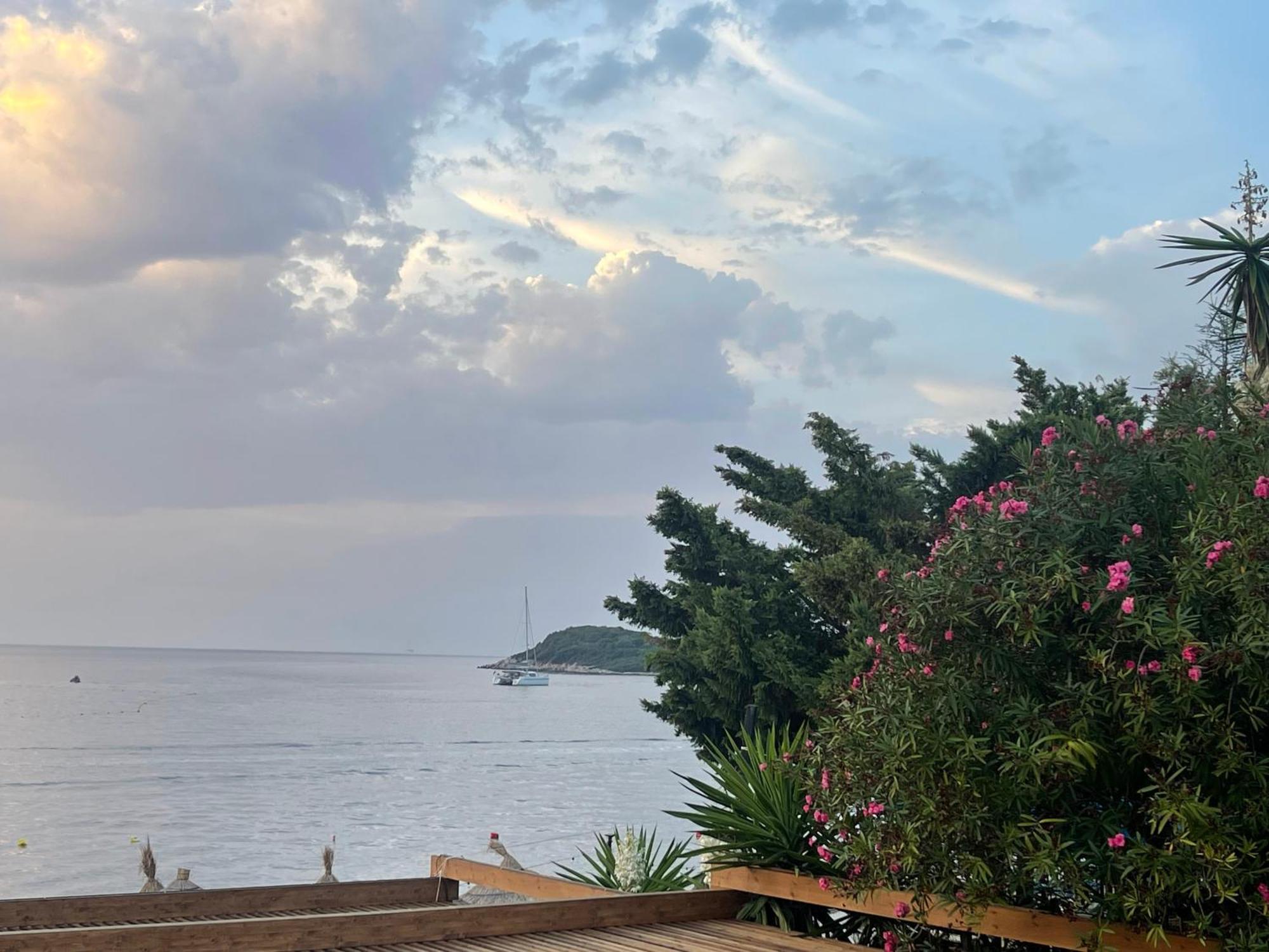 Manta Hotel คซามิล ภายนอก รูปภาพ